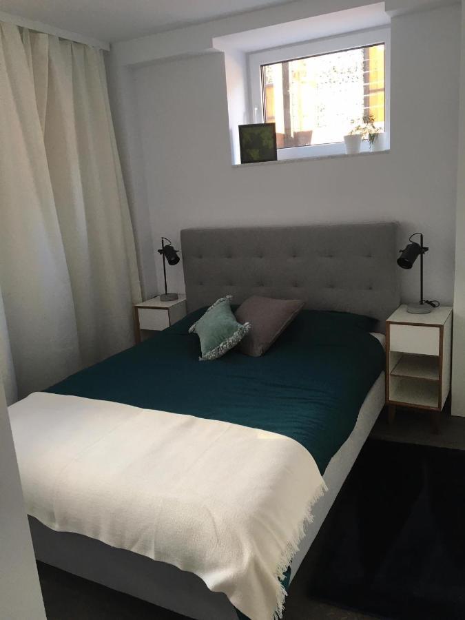 Luksusowy Apartament Pod Lasem, Otwock -Shared Garden, Sauna, Wood Hot Tub! Hot Tub Seasonal! Eksteriør billede