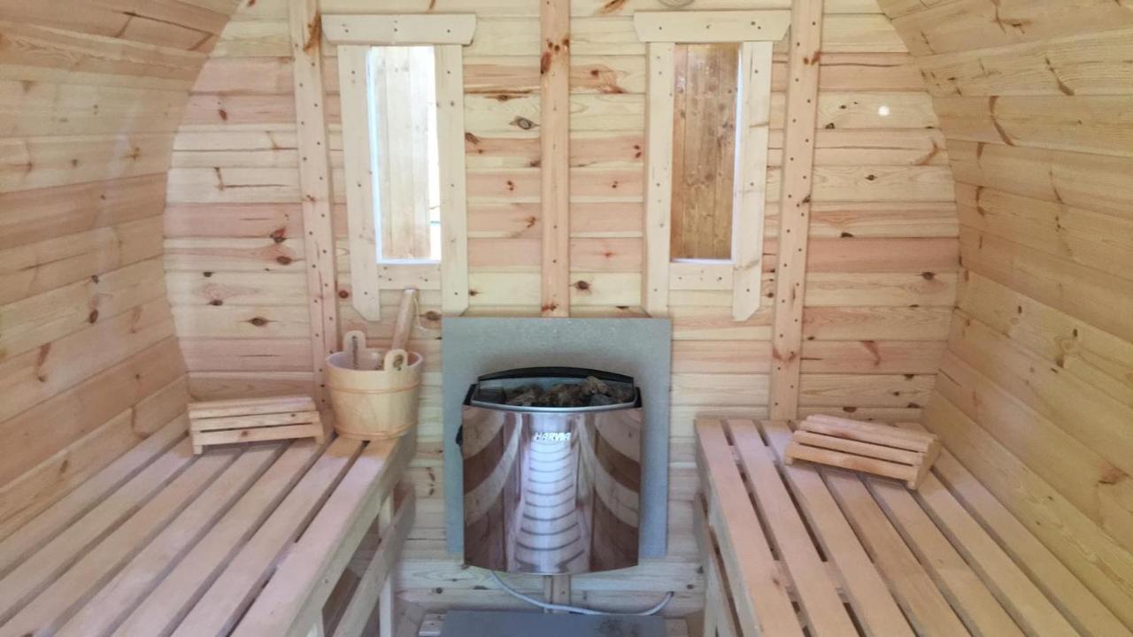 Luksusowy Apartament Pod Lasem, Otwock -Shared Garden, Sauna, Wood Hot Tub! Hot Tub Seasonal! Eksteriør billede